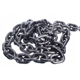 Nerūdijančio plieno grandinė.