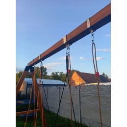 Sūpynių tvirtinimas: spaustukas 120x120 mm + karabinas