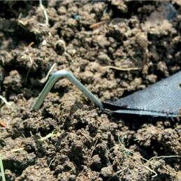 Metaliniai inkarai agrotekstilei