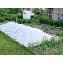Pavasarinė UV apsauga agrotekstilė - sodininkas