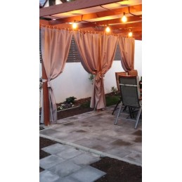 Pilkas sodo skėtis nuo saulės