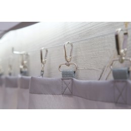 Pilkas sodo skėtis nuo saulės