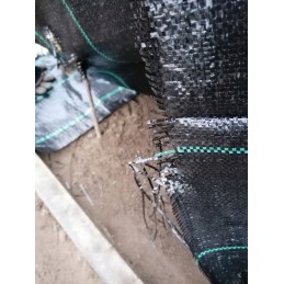 Žemės ūkio audinys piktžolėms 160 cm x 10 m storio UV filtras