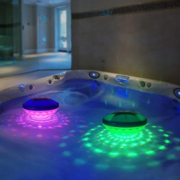 Vandeniui atspari RGB LED baseino lempa IP68, 7 apšvietimo režimai