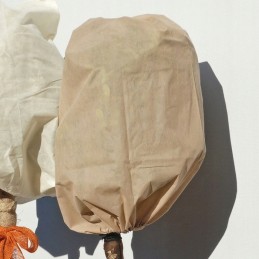Gaubtas pagamintas iš smėlio spalvos audinio, 180 x 120 cm skersmuo 75 cm