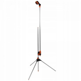 Dušas, sodo dušas, trikojis purkštuvas