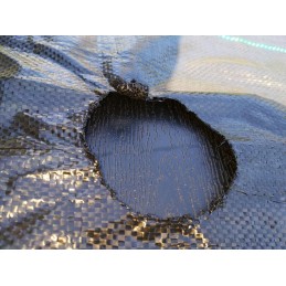 Žemės ūkio audinys piktžolėms su skylutėmis braškėms augalinis audinys juodas su UV