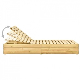 Dvigubas gultas su taupe pagalvėlėmis, impregnuota pušis