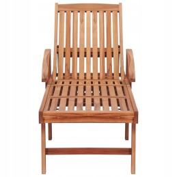 Šezlongas su raudona pagalvėle, tikmedžio masyvo