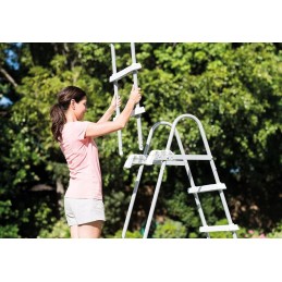 Intex drošas peldbaseina kāpnes 91 107 cm 28075