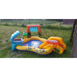 Dinozaurų žaidimų aikštelė su čiuožykla 249 x 191 x 109 cm intex 57444