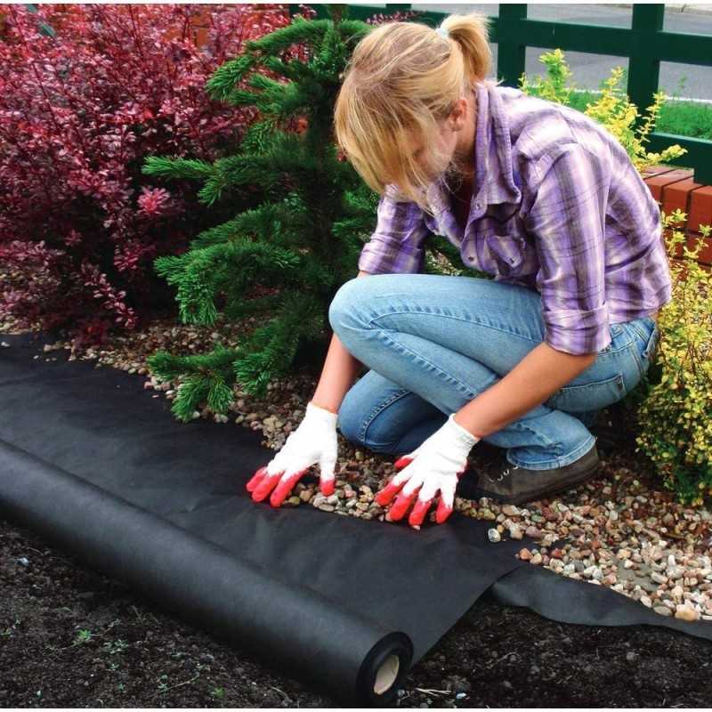 Hemmdal piktžolių kontrolės audinys juodas - 1,05 x 50 m - 100 g/m² patvarus žemės audinys - efektyvus piktžolių blokatorius - i