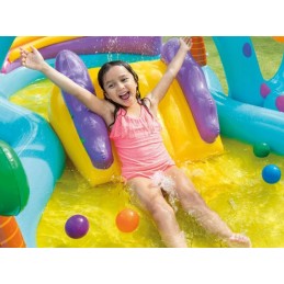 Pripučiamas baseinas, žaidimų aikštelė, čiuožykla su dinozaurais