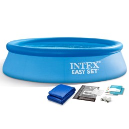 Sodo išsiplėtimo baseinas yra padengtas vasaros komplektu