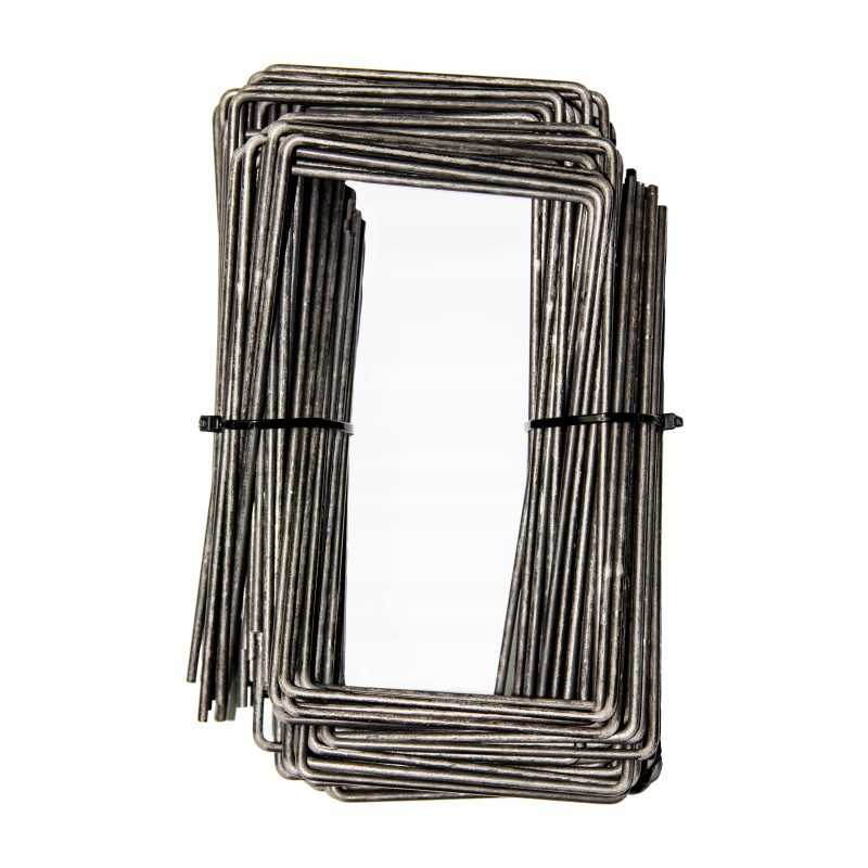 Aukciono objektas – tvirti, tobulai išlenkti plieniniai „U“ raidės formos kaiščiai. smeigtukai puikiai pritvirtina agrotekstilę/