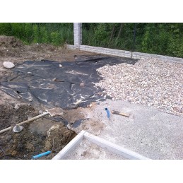 Daugiasezonė juoda agrotekstilė: