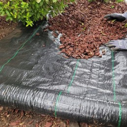 Anti-weed mat agrotextile garden under the bark of thuja for weeds black 50m