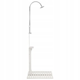 Baltas medinis sodo dušas