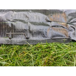 Metaliniai smeigtukai įvairių tipų agrotekstilei, agrotekstilei ir geotekstilei tvirtinti prie žemės, taip pat smeigtukai kurmių