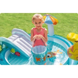 Vandens žaidimų aikštelė su čiuožykla ir priedais