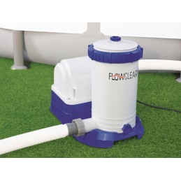 Bestway baseino siurblys, kurio debitas yra 9463 lh