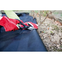 Augintas audinys juodas 3 2m 50g su UV 85m bellushortus