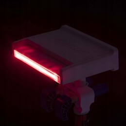 Krioklys prie baseino su bestway 58619 LED lempa